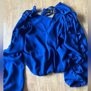 Open sleeve crop top